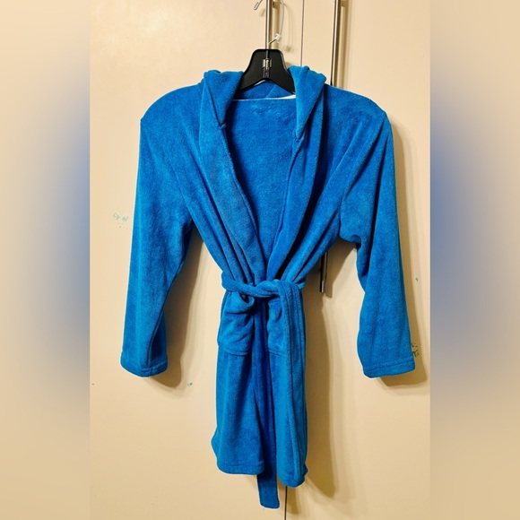 Bathrobe with hoodie, 5-6 years - Picture 2 of 3